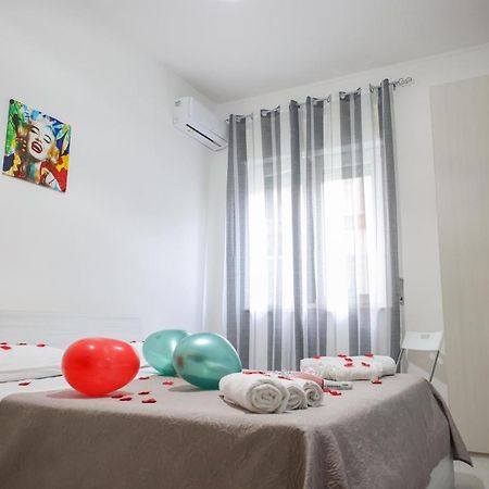 Casa Maria Apartment Наполи Екстериор снимка