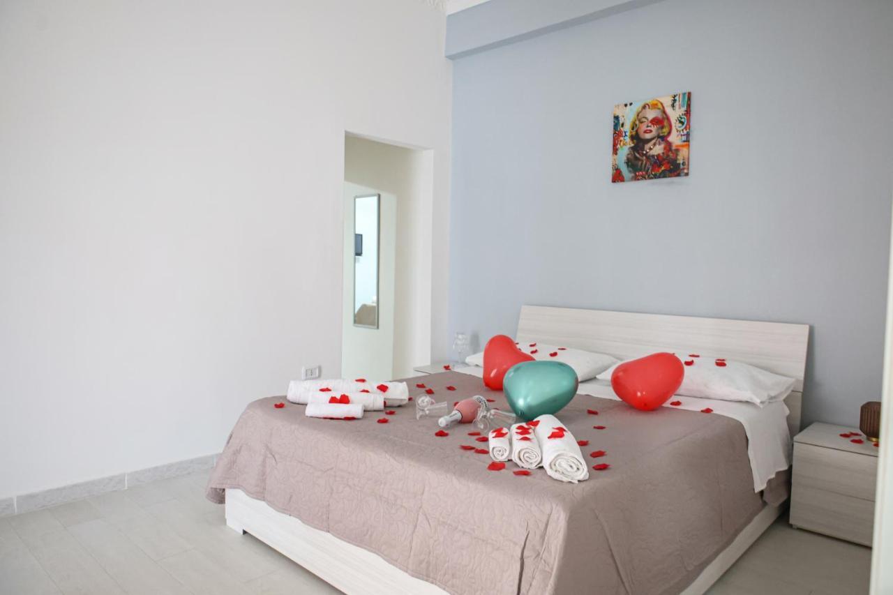 Casa Maria Apartment Наполи Екстериор снимка